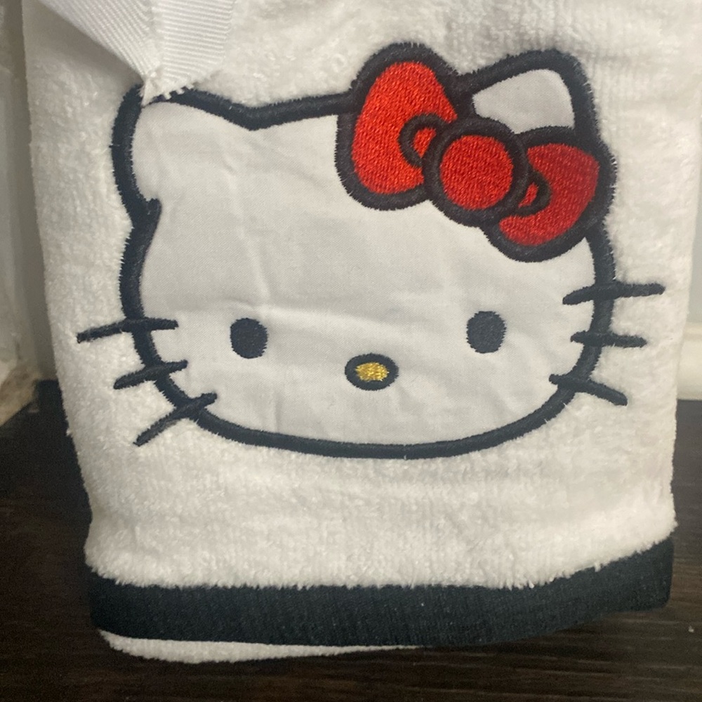 Hello Kitty Valentines Black White Hand Towel 2 Pack - Picture 2 of 6